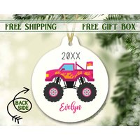 Monster Truck Weihnachtsverzierung | Mädchen Ornament Pinker Lkw Personalisiertes Mein Erster Weihnachtsschmuck Weihnachtsgeschenk von SpangGangKeepsakes