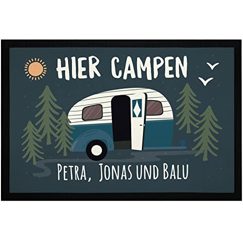 SpecialMe® Fußmatte Camping personalisiert Namen Familie Geschenke für Camper Wohnwagen rutschfest & waschbar schwarz 60x40cm von SpecialMe