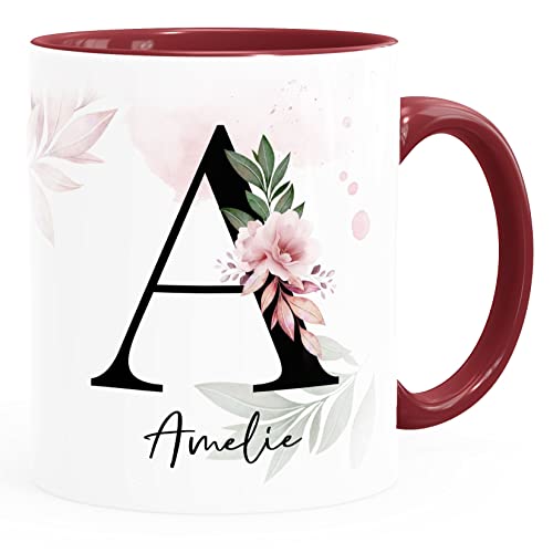 SpecialMe® Kaffee-Tasse mit Buchstabe Monogramm personalisiert mit Namen Initiale Blumen-Motiv persönliche Geschenke Blumenhintergrund bordeauxrot Keramik-Tasse von SpecialMe