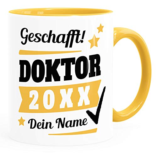 SpecialMe® Tasse Doktor-Titel Geschenk Doktorand Abschluss Studium Doktorarbeit mit Name personalisiert Doktor inner-gelb Keramik-Tasse von SpecialMe