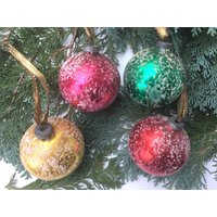 4 Uralte Weihnachtskugeln - Antiker Christbaumschmuck Shabby Chic Aus Glas Weihnachtsdeko Ø 7, 5cm 60Er Jahre von SpeicherfundeE