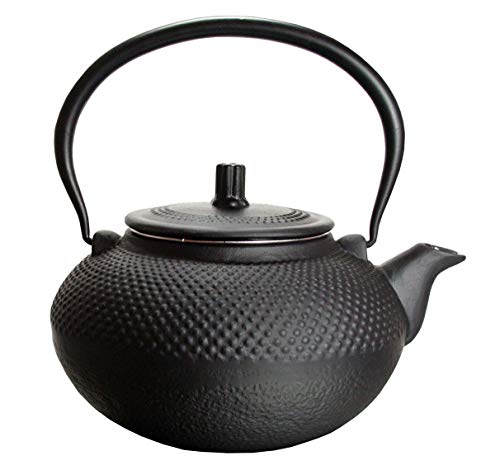 Spetebo Gusseisen Teekanne mit Teesieb schwarz - 1,5 Liter - massiver Teekessel mit Griff - Landhaus Tee Kanne Kessel massiv schwer von Spetebo