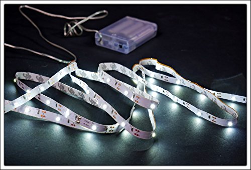 Spetebo LED Stripe 1m mit 30 LED - kaltweiß - Batterie betrieben - Individuell kürzbar nach jeder LED von Spetebo