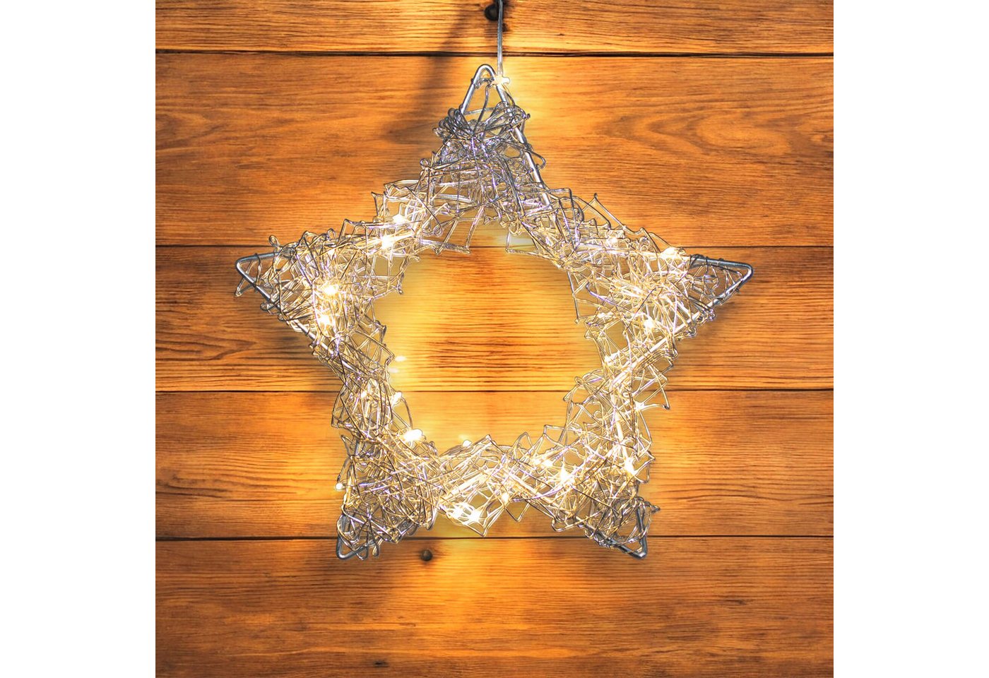 Spetebo Dekokranz LED Draht Stern zum Hängen 30cm mit Timer - silber, Fenster Deko Weihnachten Advent 35 LED warm weiß mit Timer Spetebo Dekokranz LED Draht Stern zum Hängen 30cm mit Timer - silber, Fenster Deko Weihnachten Advent 35 LED warm weiß mit Timer von Spetebo