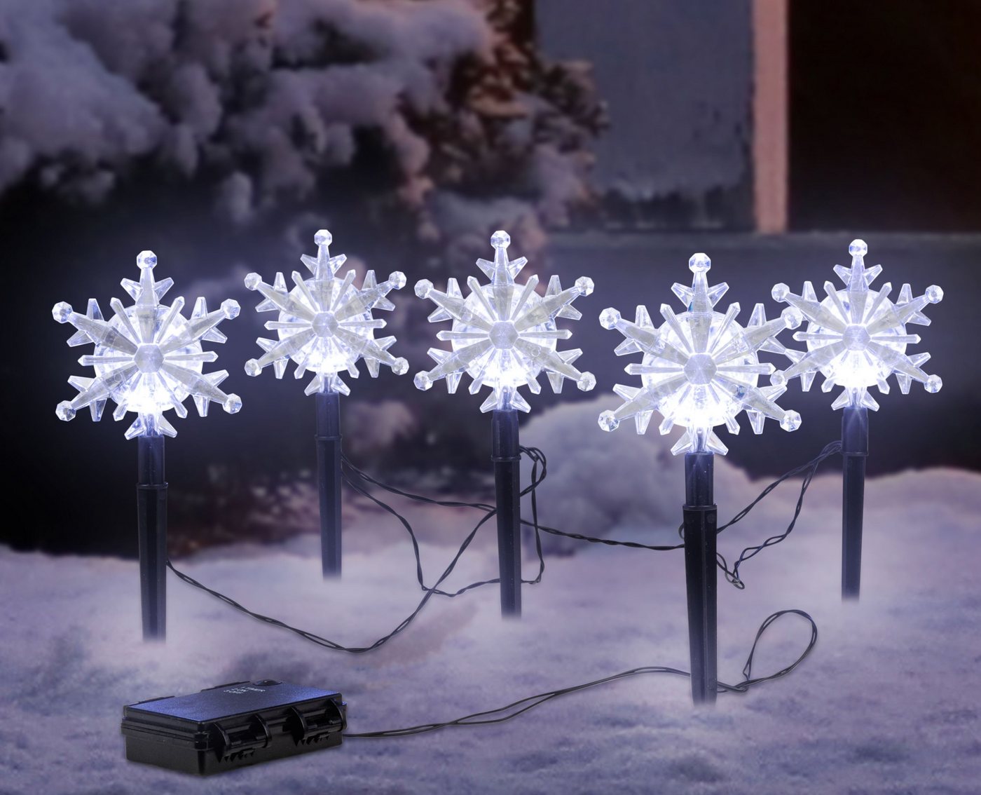 Spetebo Gartenstecker LED Gartenstecker Schneeflocken 5er Set mit Timer (Set, 5-St., 5tlg.-Set) Outdoor Weihnachts Winter Deko kalt weiß Batterie betrieben von Spetebo