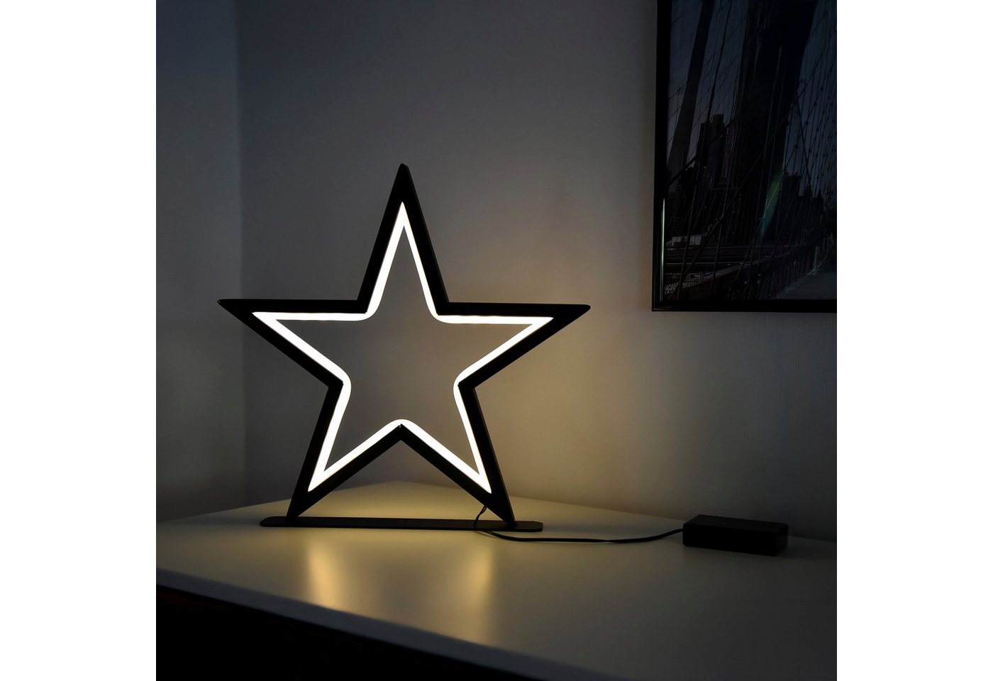 Spetebo LED-Dekofigur Metallstern schwarz 34 cm warm weiß (LED Stern, 1 St., Stern mit 70 LED), mit AN- / AUS-Schalter am Batteriefach von Spetebo