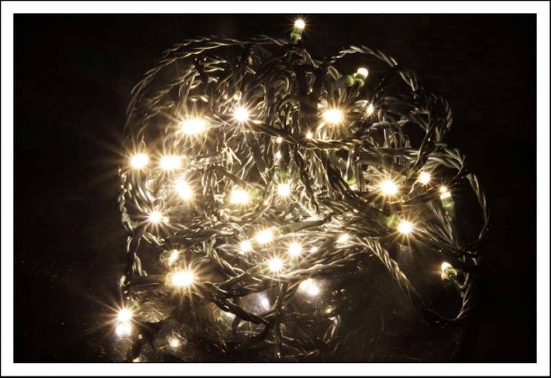 Spetebo LED-Lichterkette LED Weihnachts Außen Lichterkette - 30 m / 300 LED, Garten Deko Beleuchtung - warm weiß Spetebo LED-Lichterkette LED Weihnachts Außen Lichterkette - 30 m / 300 LED, Garten Deko Beleuchtung - warm weiß von Spetebo