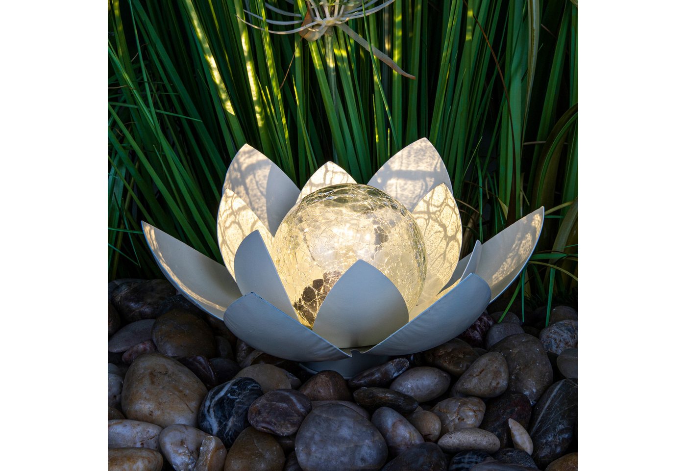 Spetebo LED Solarleuchte LED Solar Lotusblüte mit Crackleglas Kugel - 25 x 11 cm, LED, warm weiß, Garten Deko Kugelleuchte von Spetebo