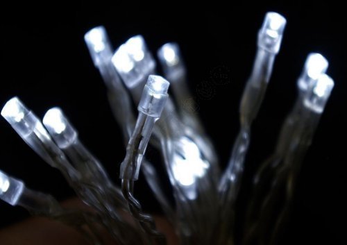 Spetebo Lichterkette mit 96 LEDs kaltweiß + 8 Funktionen - Innen und Außen - Batterie betrieben und mit eingebauter Zeitschaltuhr Spetebo Lichterkette mit 96 LEDs kaltweiß + 8 Funktionen - Innen und Außen - Batterie betrieben und mit eingebauter Zeitschaltuhr von Spetebo