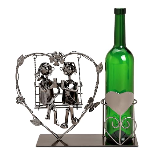 Spetebo Weinflaschenhalter anthrazit 32 x 23 cm - Liebespaar auf Herzschaukel - Deko Flaschenhalter mit Metall Figuren - Pärchen Skulptur Flaschen Ständer Silber Hochzeit Jahrestag Verlobung Spetebo Weinflaschenhalter anthrazit 32 x 23 cm - Liebespaar auf Herzschaukel - Deko Flaschenhalter mit Metall Figuren - Pärchen Skulptur Flaschen Ständer Silber Hochzeit Jahrestag Verlobung von Spetebo