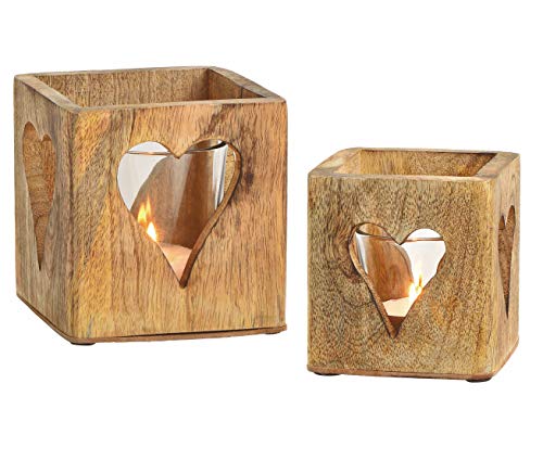 Spetebo Windlichthalter 2er Set aus Mango Holz - mit Glaseinsatz/im Herz Dekor - Holz Teelicht Halter Kerzenhalter Spetebo Windlichthalter 2er Set aus Mango Holz - mit Glaseinsatz/im Herz Dekor - Holz Teelicht Halter Kerzenhalter von Spetebo