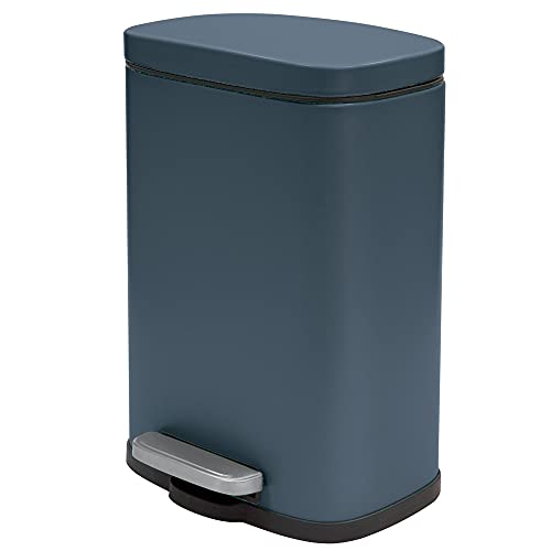 Spirella - Treteimer für Badezimmer aus Edelstahl Akira - Soft-Close, Anti-Fingerabdruck-Beschichtung - 21,4 x 17,6 x 30 cm - 5L - Matt Petrol von Spirella