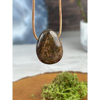 Bronzit Gebohrter Trommelstein von SpirituellerAlltag
