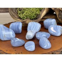 Chalcedon Trommelsteine Chalcedon Trommelsteine von SpirituellerAlltag