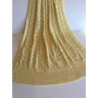 Handgestrickte Babydecke - Zarte Bögen Spitze Gestrickt Auf Bestellung Merino Erbstück Kinderzimmer Baby Mädchen Junge Geschenk Zum Duschen von SpoolsNSkeins