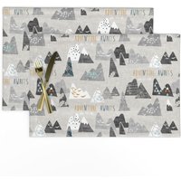 Woodland Tischset | 2Er Set - Adventure Awaits | Ash Regular Von Nouveau_Bohemian Berge Natur Erforschen Sie Die Stoff Tischsets Spoonflower von SpoonflowerHome