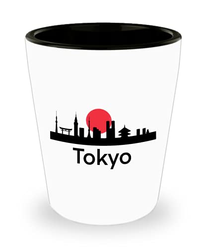 Tokyo City Schnapsglas – Geschenkidee für Tokio-Liebhaber von SpreadPassion