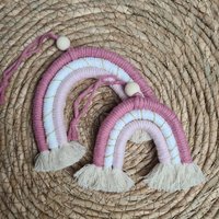 Makramee Regenbogen Nuria Rosa Zum Aufhängen, Kinderzimmer Wand Deko, Boho Farbenspiel, Rainbow Autospiegel in 2 Größen, 3-Farbig, Bunt Makramee Regenbogen Nuria Rosa Zum Aufhängen, Kinderzimmer Wand Deko, Boho Farbenspiel, Rainbow Autospiegel in 2 Größen, 3-Farbig, Bunt von Spreefeder