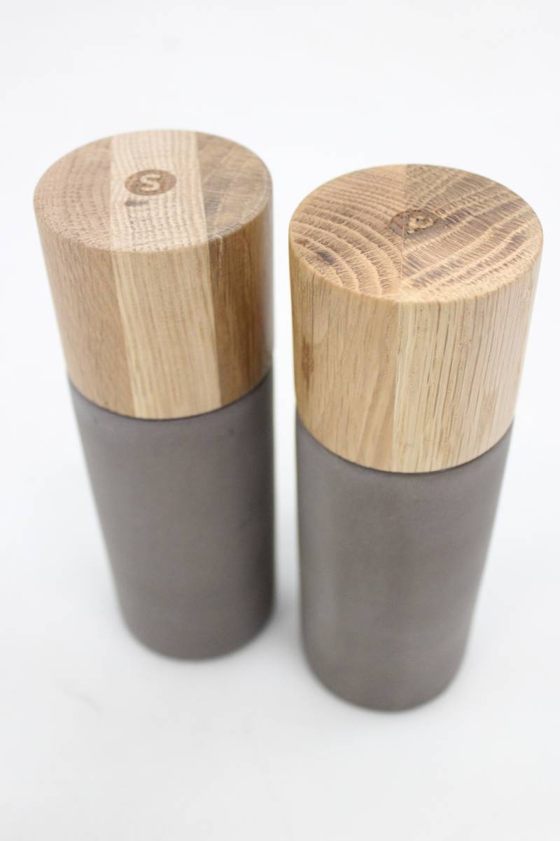 Springlane Pepita 2tl Set Salzmühle Pfeffermühle Keramikmahlwerk Siehe Text B-Ware von Springlane