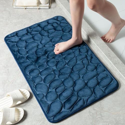 Springwillfly Badezimmermatte aus Memory-Schaum, rutschfest, Kieselstein-Muster, saugfähig, weicher Korallen-Fleece-Teppich, 40 x 60 cm, für Toilettenpulverzimmer (dunkelblau) von Springwillfly