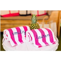 Besticktes Cabana Handtuch von SprinkledWithPink