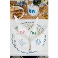 Besticktes Monogramm Dinner Servietten Set // Serviette, Benutzerdefinierte Leinen Hohlsaum Geschenk Für Sie von SprinkledWithPink