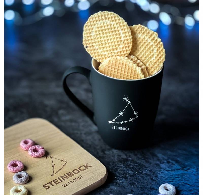Spruchreif® Tasse SOFT-TOUCH-Silikonoberfläche, Tasse mit beidseitiger Gravur Sternbild von Spruchreif®