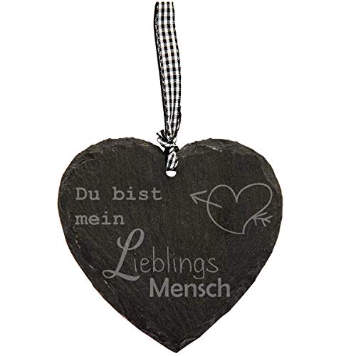 Spruchreif · kleines Schieferherz mit Gravur · Schiefertafel mit Karoband zum Aufhängen · Wanddeko als Geschenkidee für die Beste Freundin · Lieblingsmensch von Spruchreif