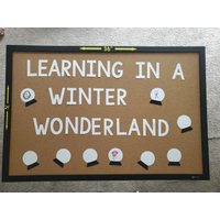 Klassenzimmer - Vorgefertigte Pinnwand-Buchstaben Lernen in Einem Winterwunderland Für Türen Und Fenster Karton Lehrer von SquirrelCatCreations