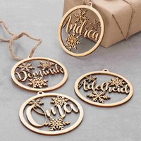 Personalisierte Christbaumkugel, Baumanhänger Geschenkanhänger Für Oma Opa Mama Papa Oder Wunschname Personalisierte Christbaumkugel, Baumanhänger Geschenkanhänger Für Oma Opa Mama Papa Oder Wunschname von StadtLandHolz