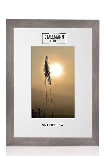 Rahmen mit Passepartout & Anti-Reflex-Glas 50x70 cm (Bild 40x60) | Farbe: Stahl | 40 mm starke Rahmenleiste von Stallmann Design