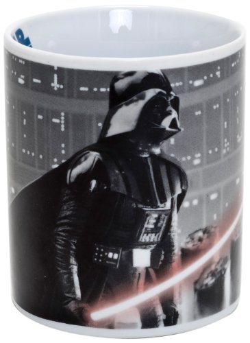 Star Wars 99092 - Darth Vader black/white Keramiktasse in Geschenkspackung circa 320 ml - 12 x 8.5 x 10 cm von Star Wars