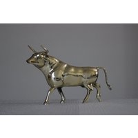 Goldene Stier Skulptur, Symbol Für Kraft Und Glück Vintage Ornament, Skulpturen Bürodekoration Hausdekoration 21 X 13 9 cm von StarCraftStoreTR