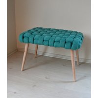 Gestrickte Ottomane Bank, Woven Knot Pouf Boho Holzmöbel Handgewebt, Minty Green Statement Möbel von StarHomeStudio