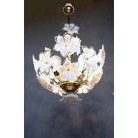 Blumen Kronleuchter Handgefertigte Glasblüten, Deckenlampe Aus Messing von StarHomeStudio
