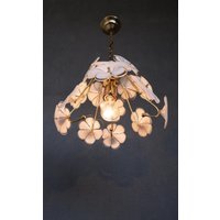 Murano Blumen Kronleuchter Weiße Handgemachte Messing Glas Lampe 1970Er Jahre von StarHomeStudio