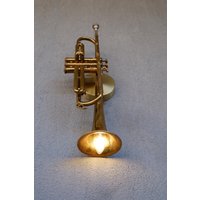 Vintage Messing Trompete Wandleuchte - Musikraum Beleuchtung Vintage Messing Trompete Wandleuchte - Musikraum Beleuchtung von StarHomeStudio