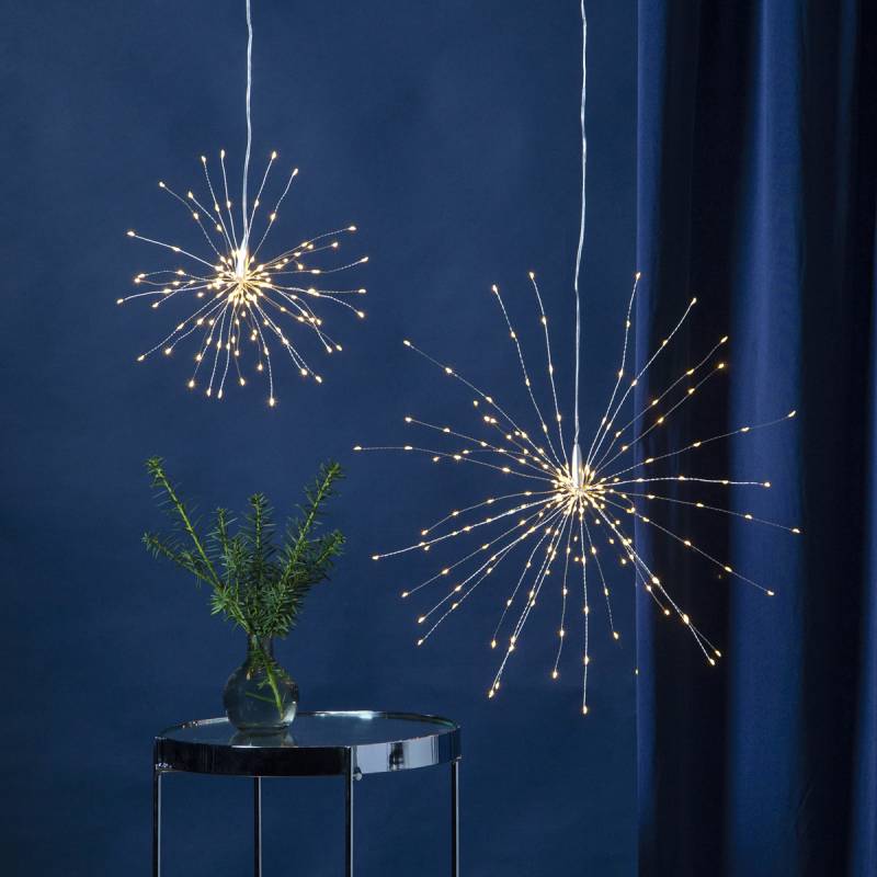 3D LED Stern Feuerwerk - hängend - 120 warmweiße LED - D: 26cm - für Innen - silber 3D LED Stern Feuerwerk - hängend - 120 warmweiße LED - D: 26cm - für Innen - silber von StarTrading