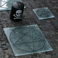 Paar Pentakel/ Pentagramm Platzsets. Schwarzes Pentacle Set Auf Einem Sockel Aus 6mm Geätzten Klaren Glas Jeder Misst 20x20 cm/8x8" Pagan, Wiccan Paar Pentakel/ Pentagramm Platzsets. Schwarzes Pentacle Set Auf Einem Sockel Aus 6mm Geätzten Klaren Glas Jeder Misst 20x20 cm/8x8" Pagan, Wiccan von StarlightAndShadows