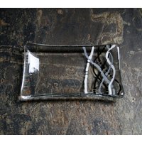 Serpentin Serie "Esche' | D1 Verschmolzene Glasseife/Trinket Mini Sushi Pralinenschale in Schwarz, Weiß & Grau Auf Klarer Basis von StarlightAndShadows