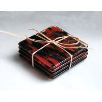 Verschmolzene Glas-Untersetzer. "Vampire Dreams - Klarheit' Ein Set Von 4 Stabilen Untersetzer, Hergestellt in Atemberaubenden "Spritzern' Aus Rot von StarlightAndShadows