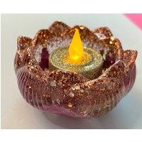 Lotus Kerzenhalter - Mittelgroß von StarryNightResin