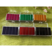 Farbige Heftklammern, Mini-Hefter-Ergänzungen, Pink, Grün, Gold, Blau, Rot, Schwarz von Stationerycolours