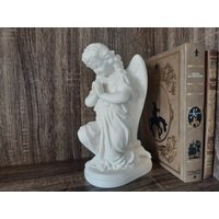 Betender Engel Statue Aus Alabaster von Statuescrafts