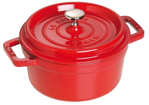STAUB Gusseisen Bräter/Cocotte, Rund 22 cm, 2,6 L, Aromaregen Funktion für optimale Befeuchtung, Für alle Herdarten inkl. Induktion & Backofen, Kirschrot von STAUB