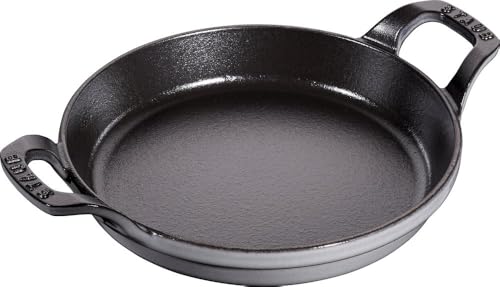 STAUB Ofenform/Servierplatte/Auflaufform, rund mit 2 Griffen, 20 cm, 0,75 L, Gusseisen, Für alle Herdarten inkl. Induktion & Backofen, stapelbar, Graphitgrau von STAUB