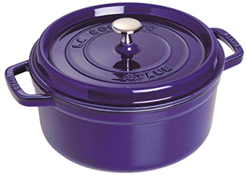 STAUB Gusseisen Bräter/Cocotte, Rund 24 cm, 3,8 L, Aromaregen Funktion, Für alle Herdarten geeignet, Dunkelblau von STAUB