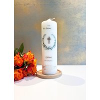 Kommunionskerze Konfirmationskerze Eukalyptuskranz Mit Kreuz Kommunionskerze Konfirmationskerze Eukalyptuskranz Mit Kreuz von StaySaltyStudio