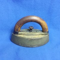 Antike Montgomery Ward Wardway Traurig Eisen von SteanFinds