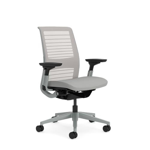 Steelcase Think Glow Up Ergonomischer Bürostuhl mit LiveBack Lumbalstütze, 4D-Armlehnen, nachhaltigem Design Möwengrau /Nickel von Steelcase